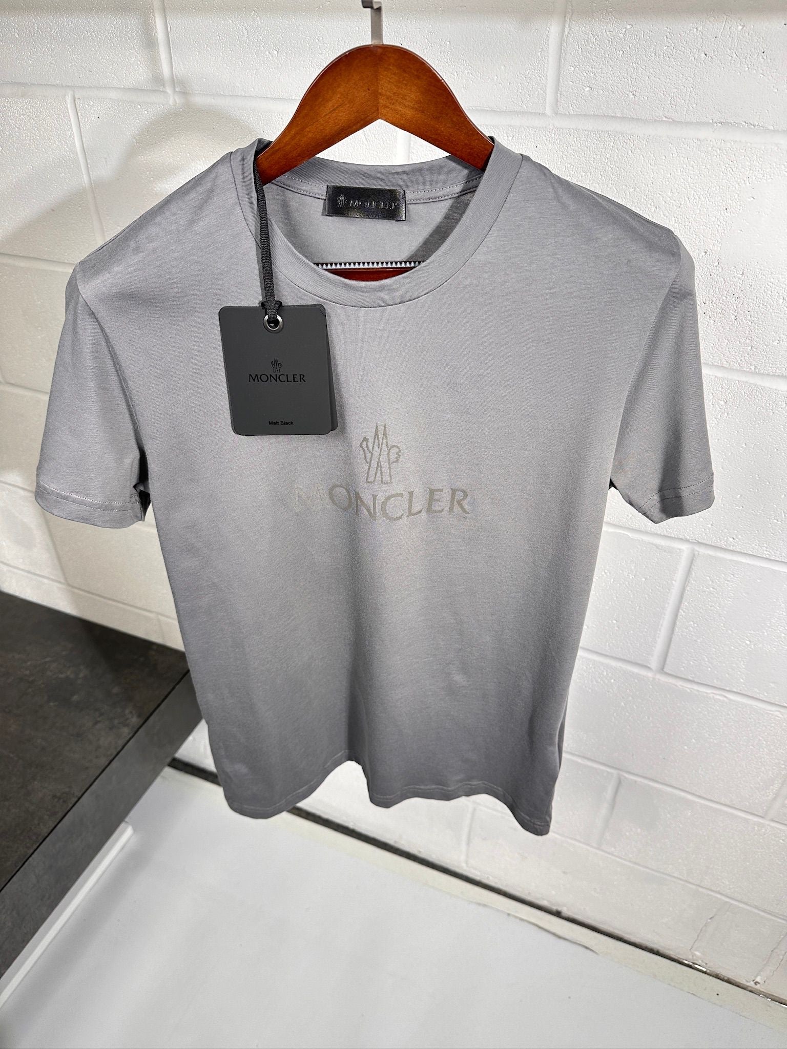 CLER TEE image 1