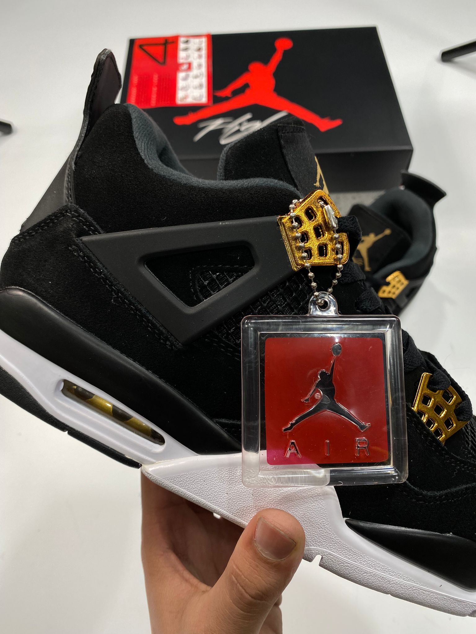 J4 GOLD image 4
