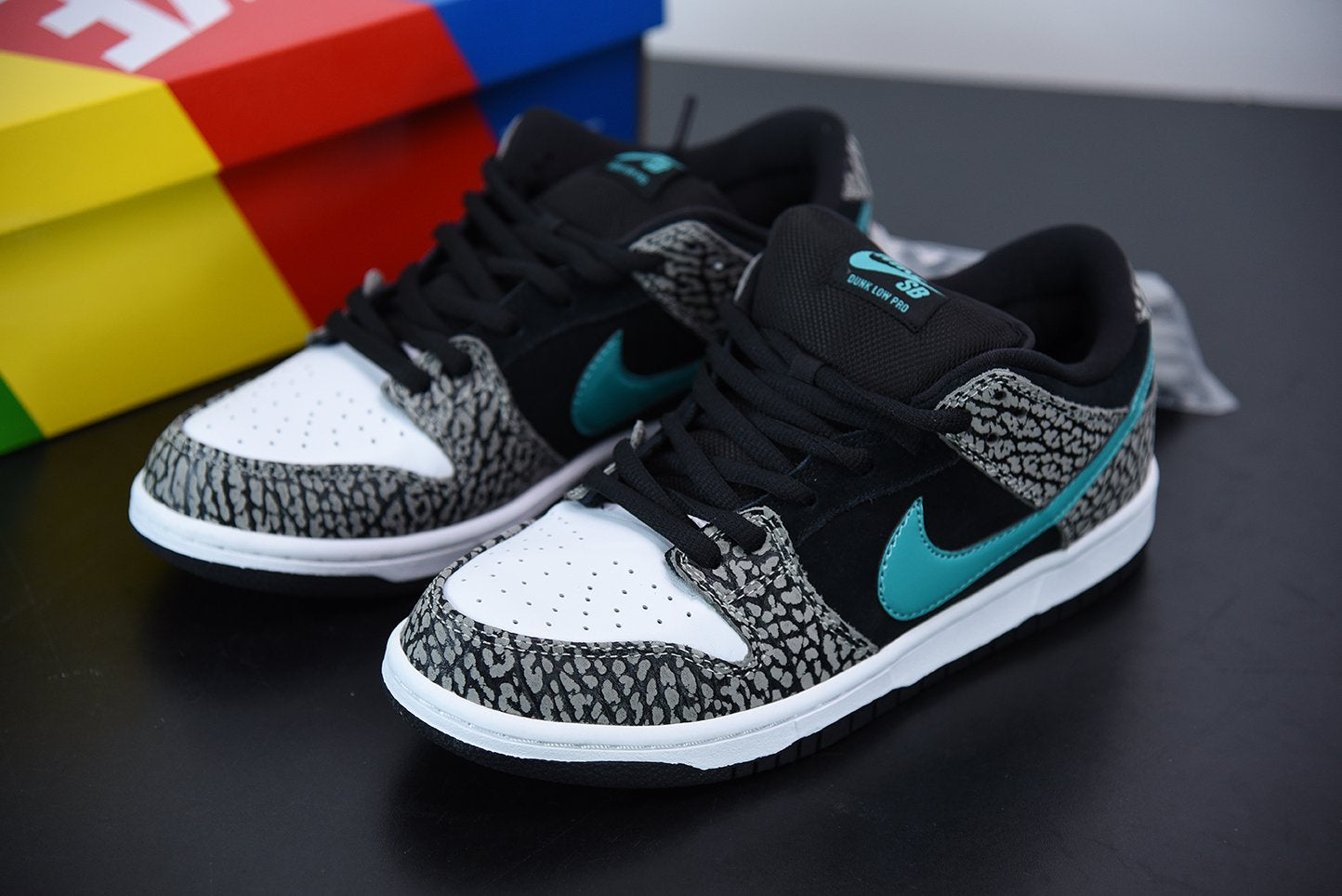 ELE DUNKS image 1