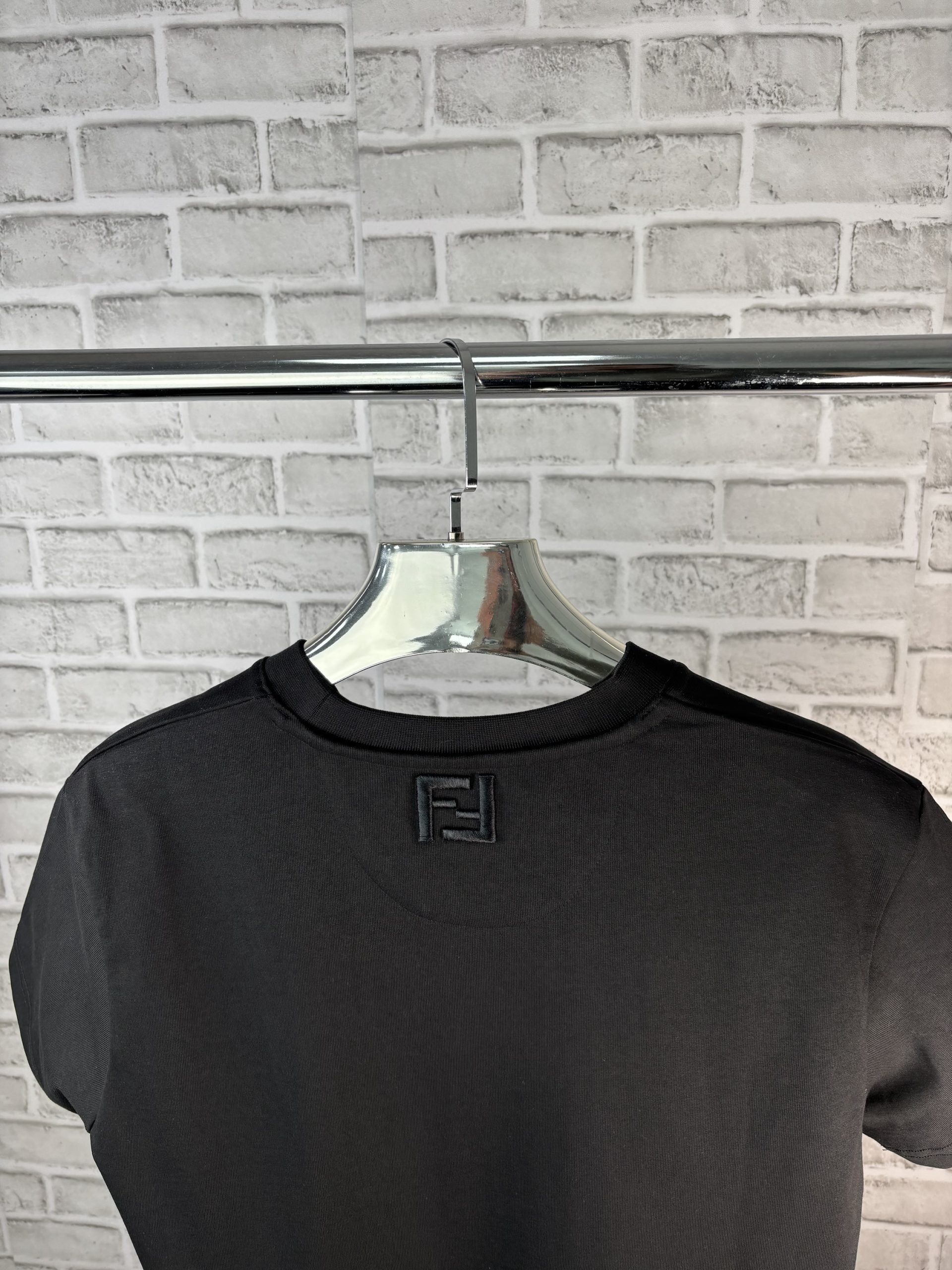 FENDI TEE BLACK image 2