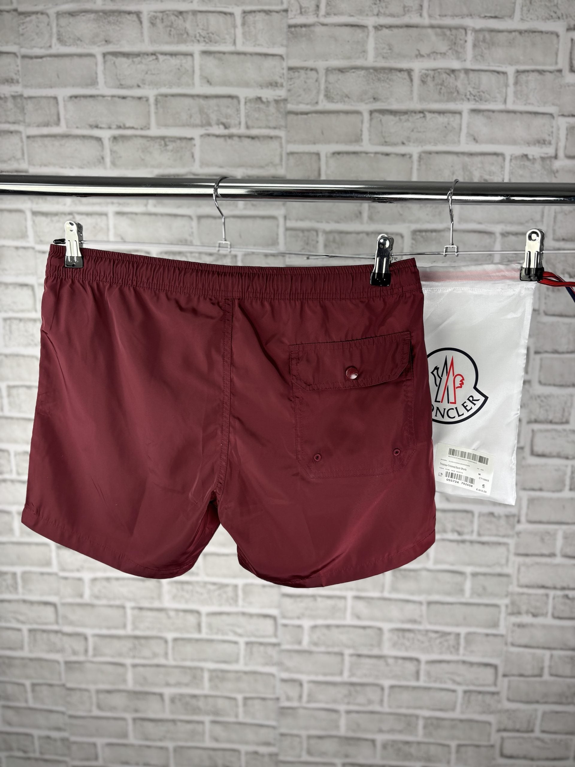 CLER SHORTS RED image 1