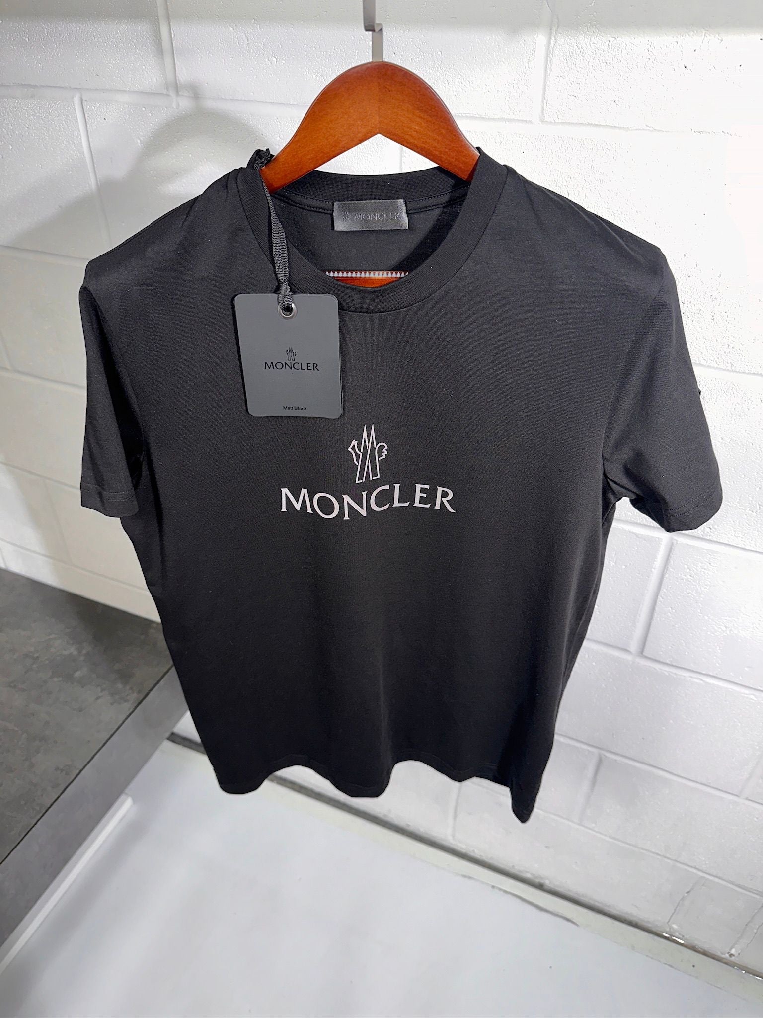 CLER TEE image 1