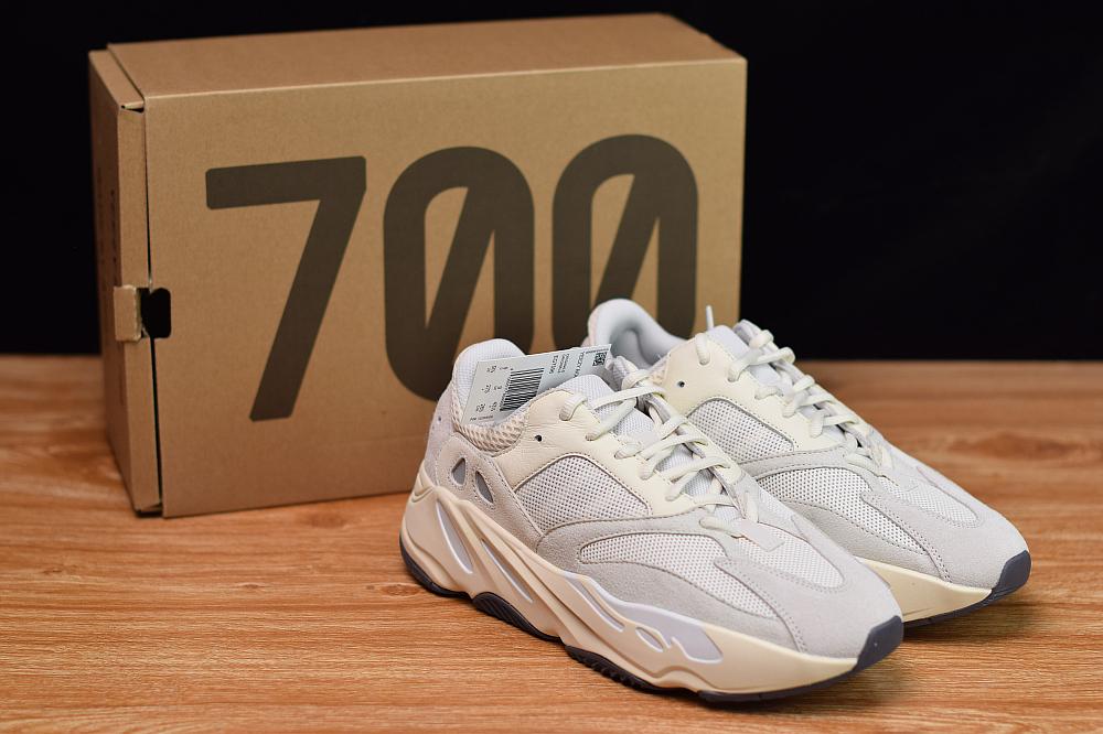 700 ANALOG image 4