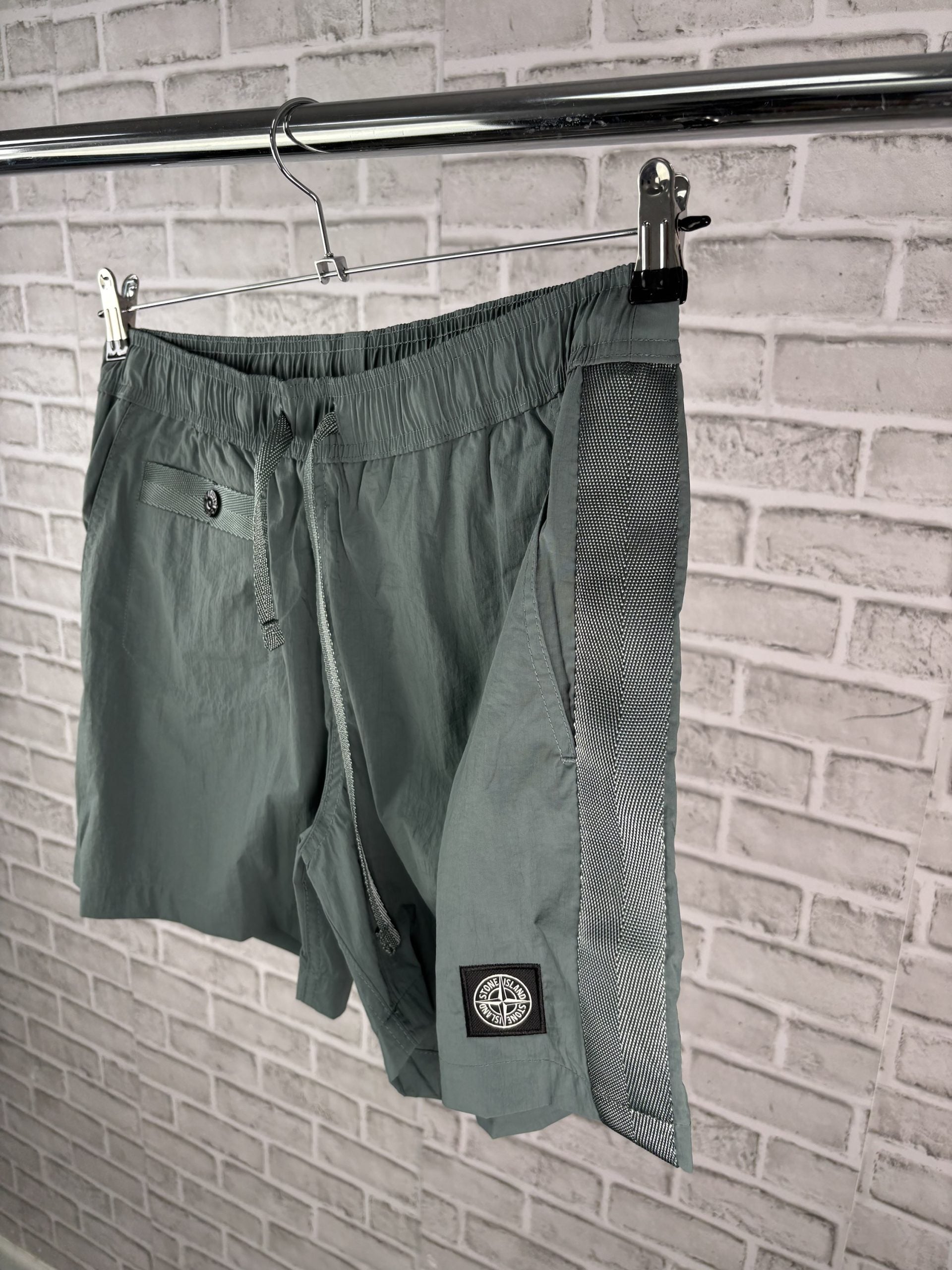 STONI SHORTS GREEN image 1