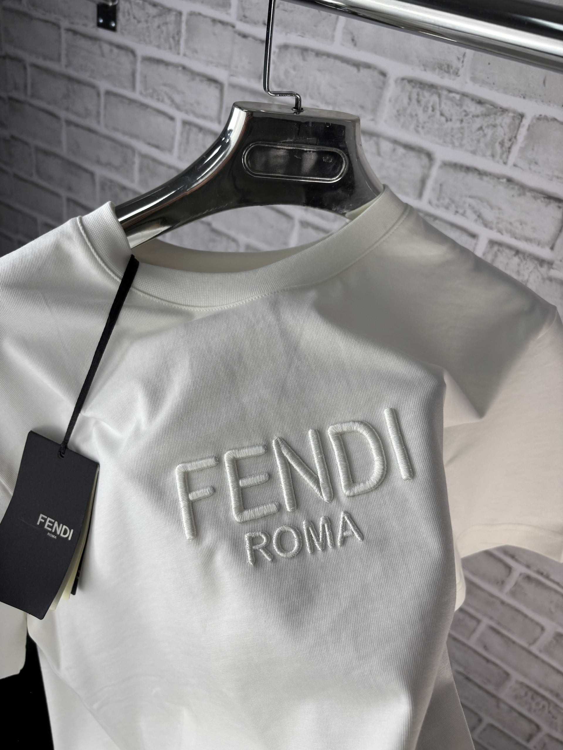 FEND TEE WHITE image 2