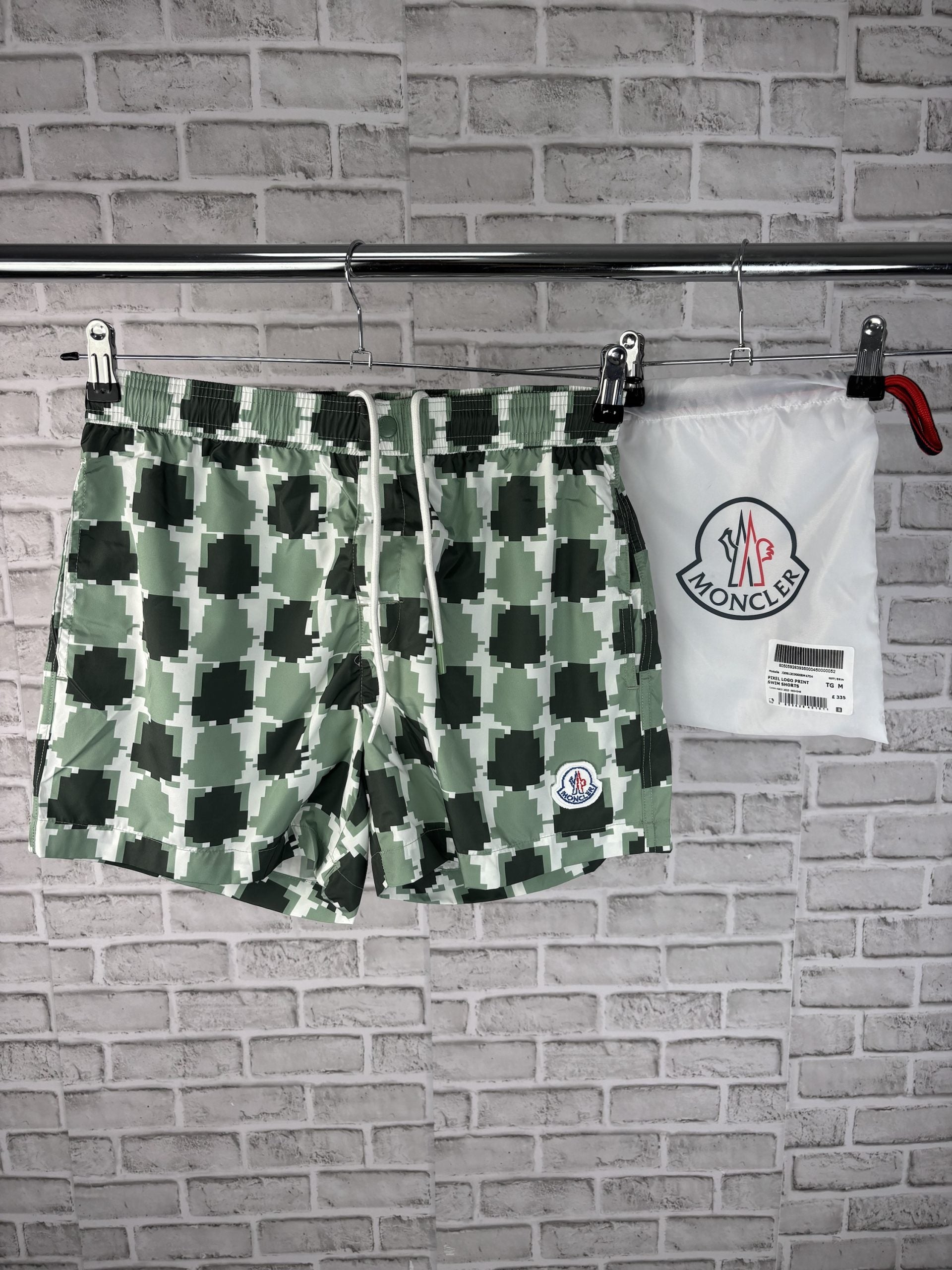 CLER short green image 0