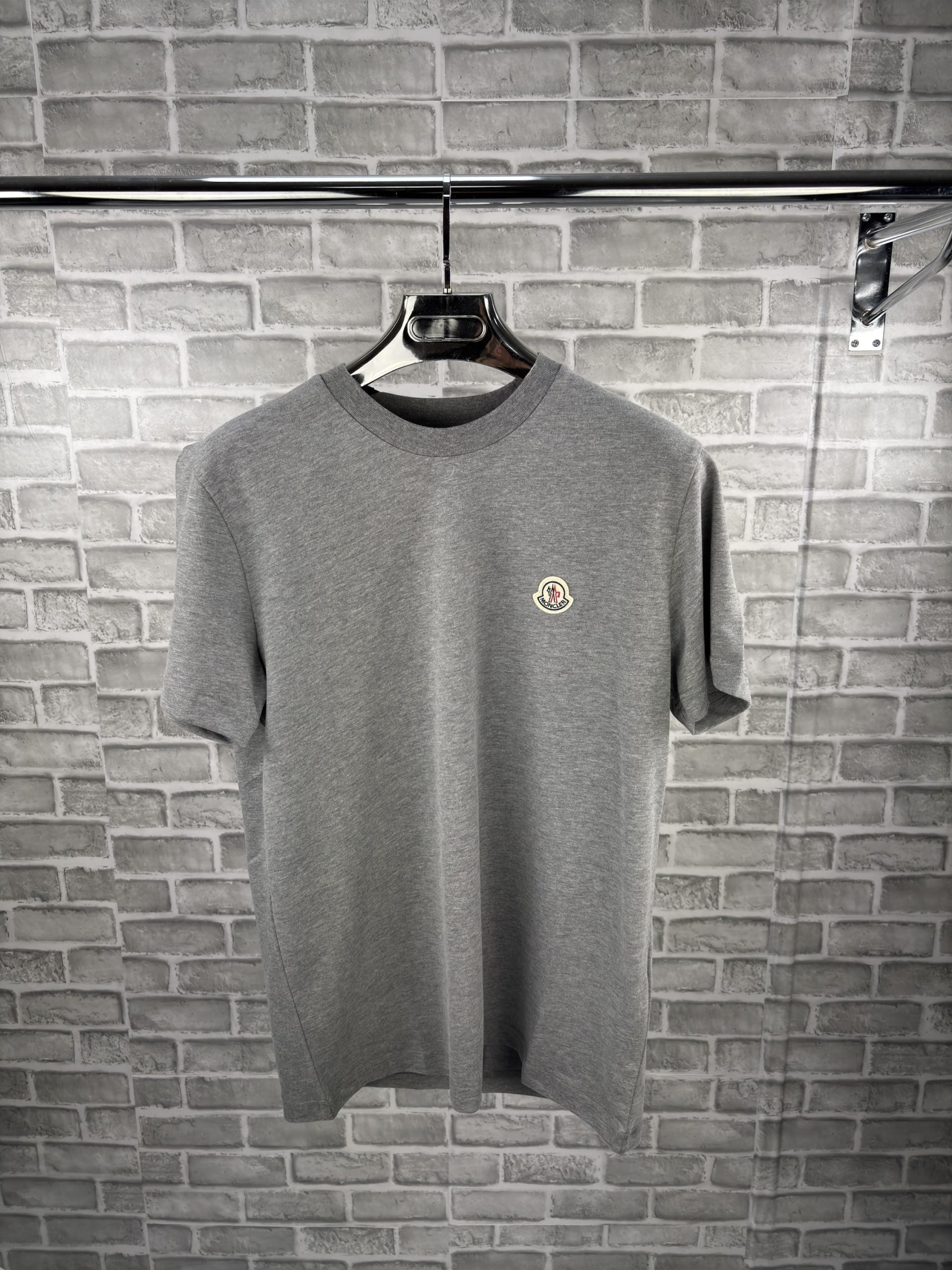 CLER TEE image 0