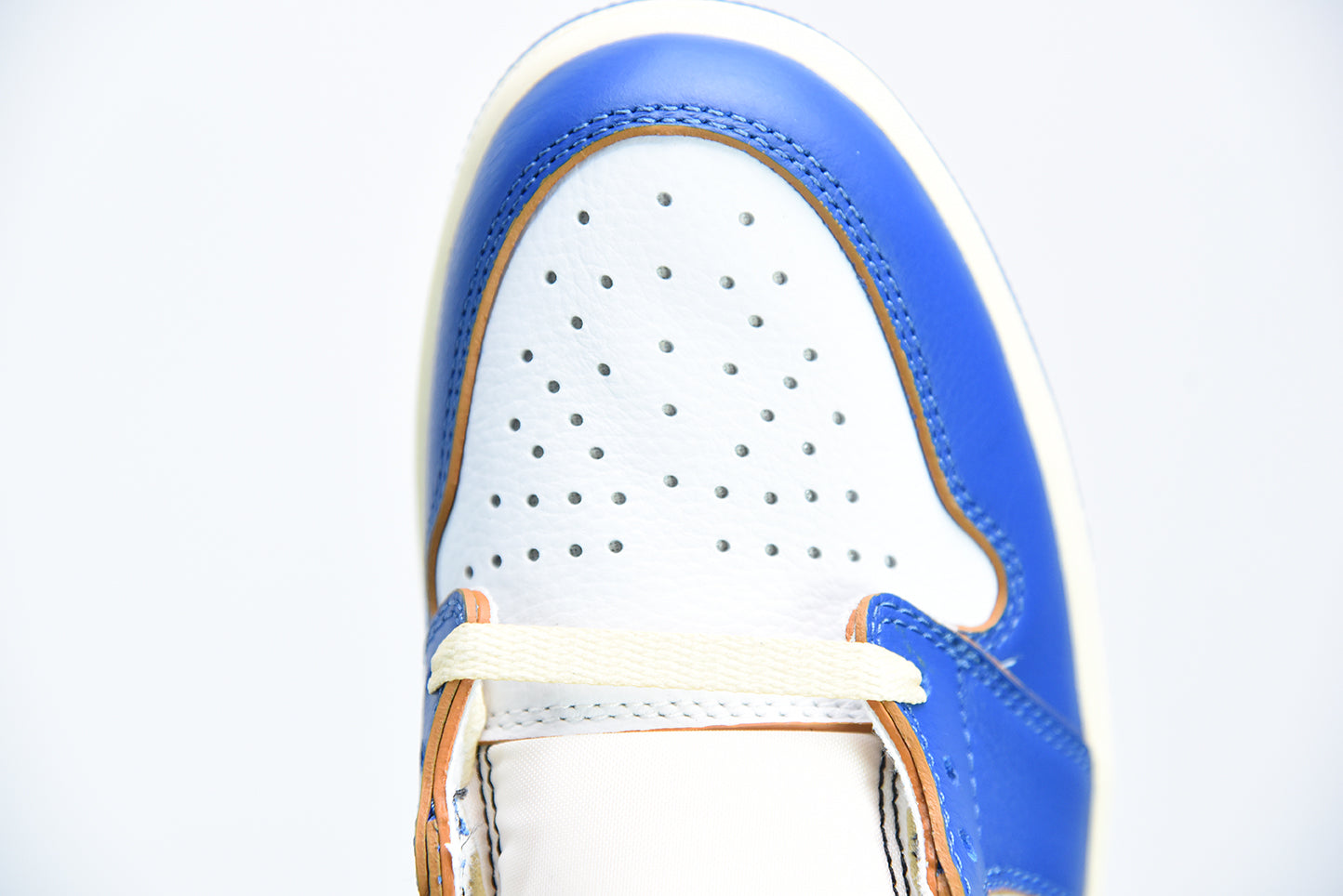 J1 UNION image 2