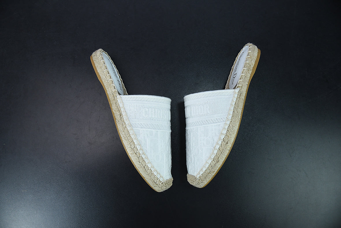 WHITE CD SANDAL image 4