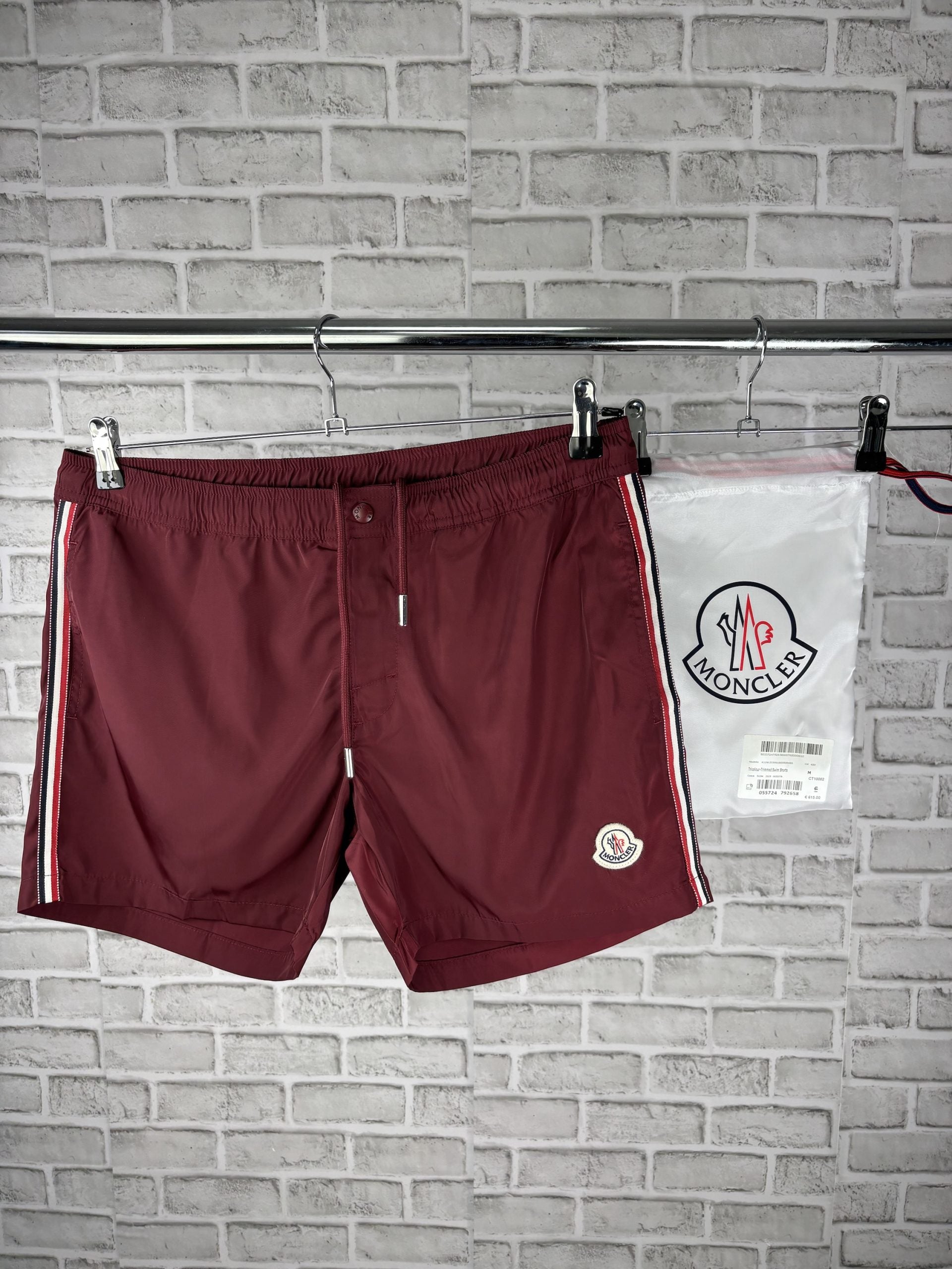 CLER SHORTS RED image 0