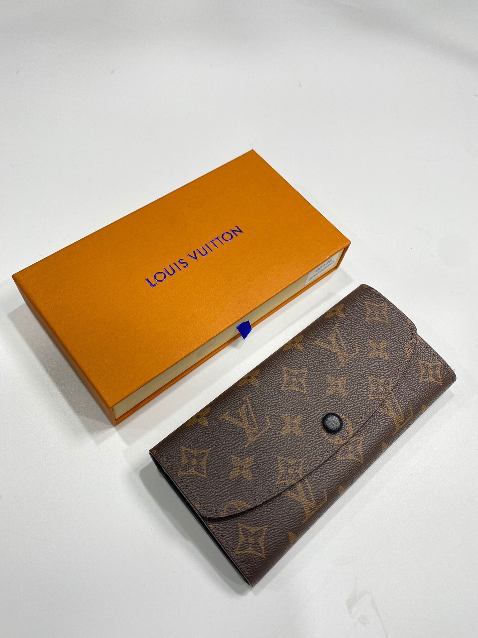 L-V PURSE BLACK image 0