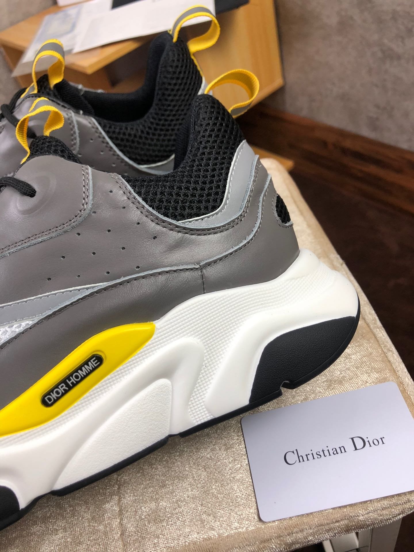 B22 GREY/WHITE image 4