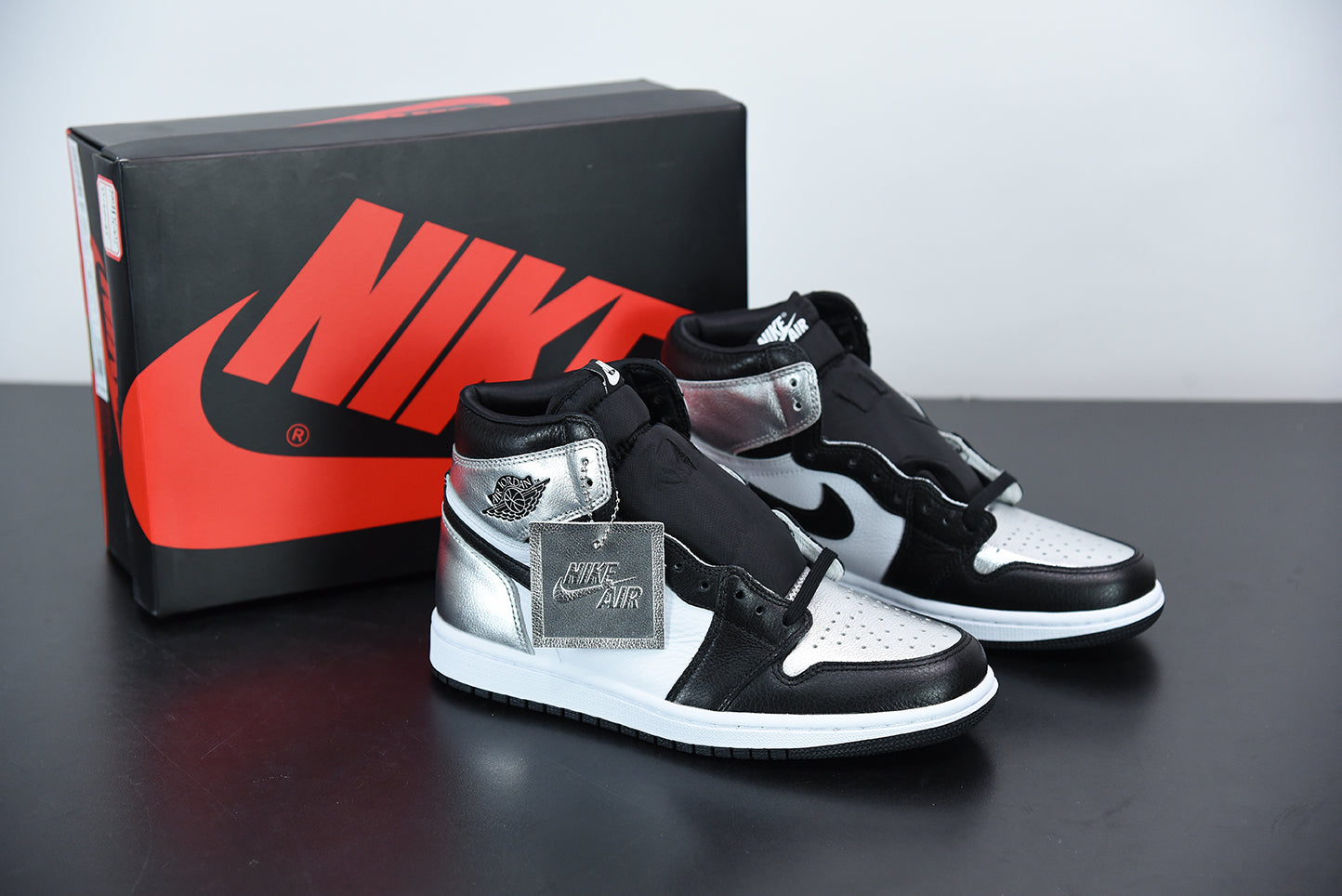 J1 SILVER image 1