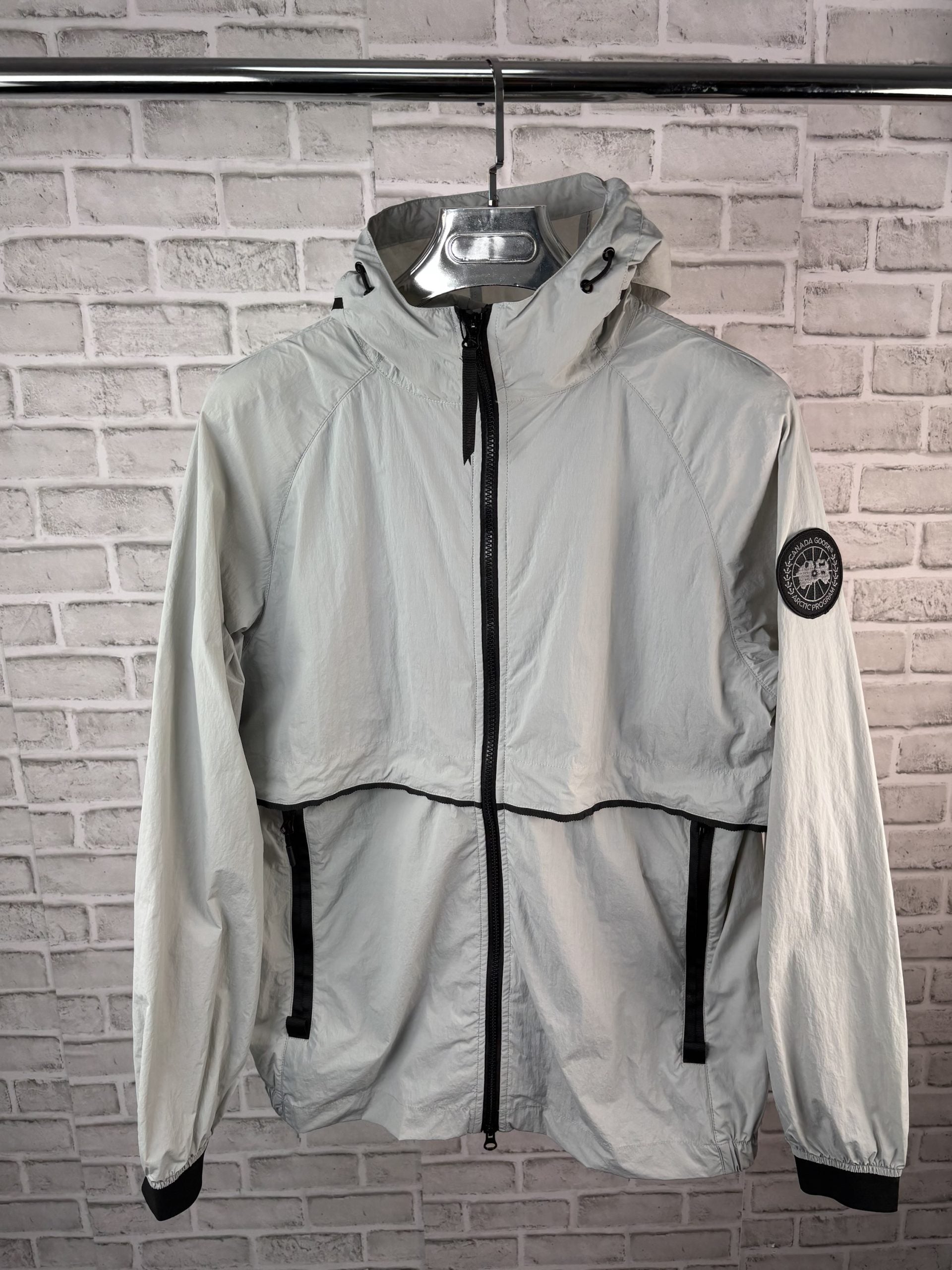 GOOSE WINDBREAKER LIGHT GREY image 0