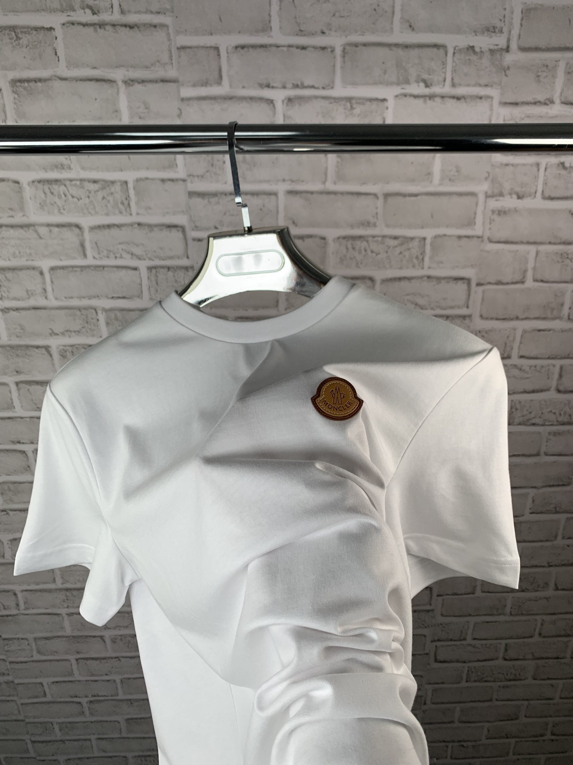 CLER MONO TEE WHITE image 1
